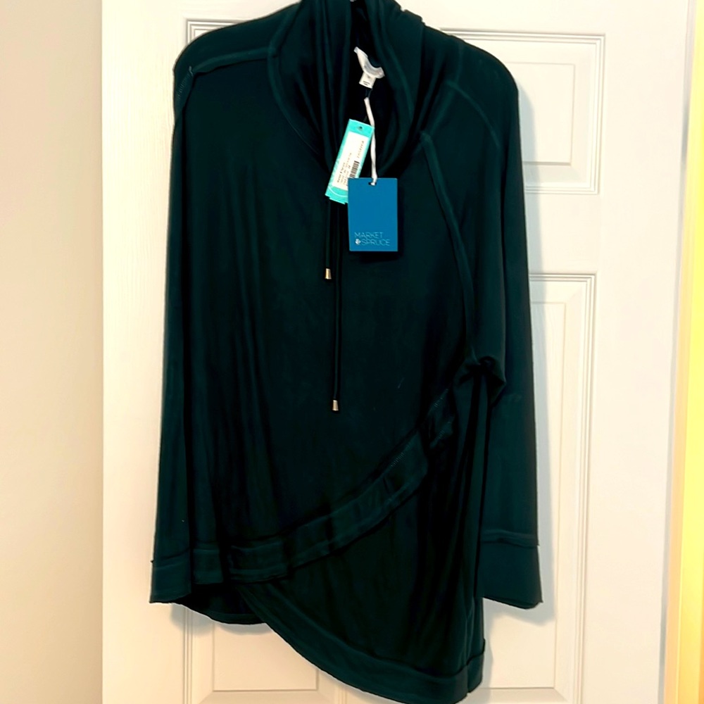 Market & Spruce 2X Haezel Tulip Hem Top